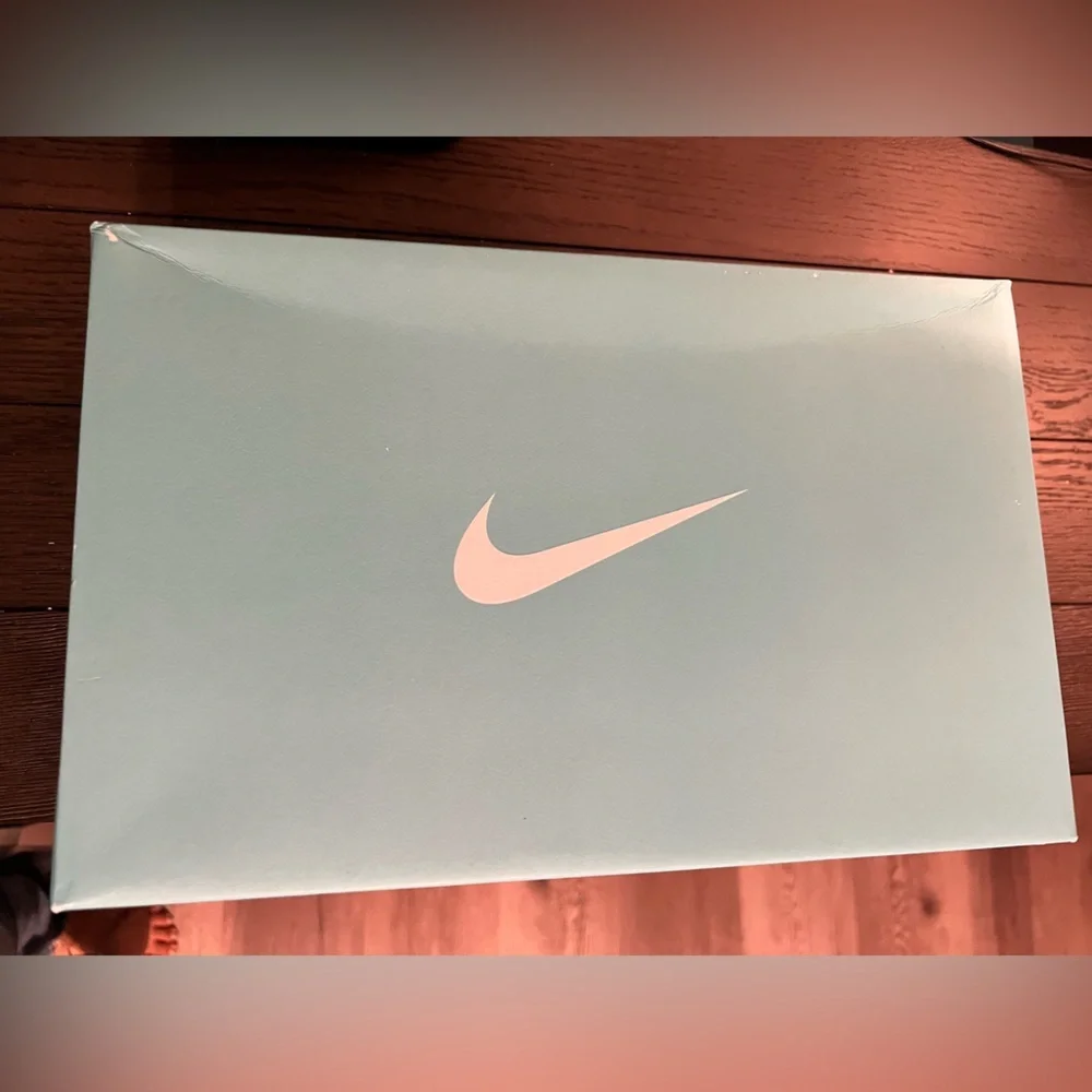 NWT Nike Air Force 1 Low x Tiffany & Co. 1837 Sz 7.5